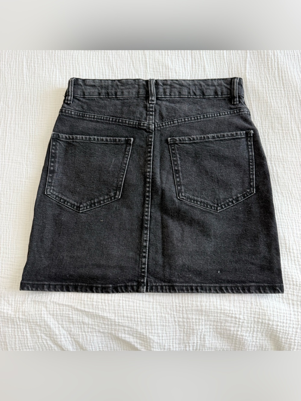 Zara Washed Black/Charcoal Denim High Waisted Mini Skirt Clean Hem Finish - Picture 3 of 4